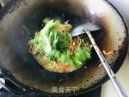 Make Soybeans fried carrots step 8