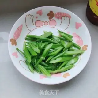 Make Celery spicy shrimp step 8