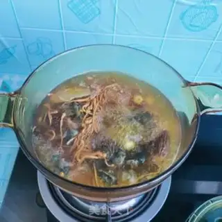 Make A chicken soup with sheep