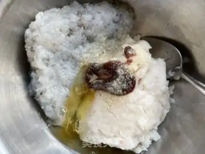 Make Sodium shrimp balls step 1