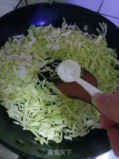 Make Scrambled cabbage step 3