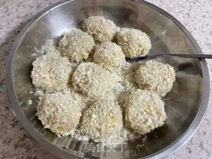 Make Sodium shrimp balls step 7