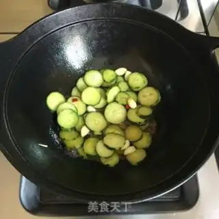 Make Garlic cucumber step 3
