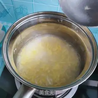 Make Shrimp greasy omelet soup step 7