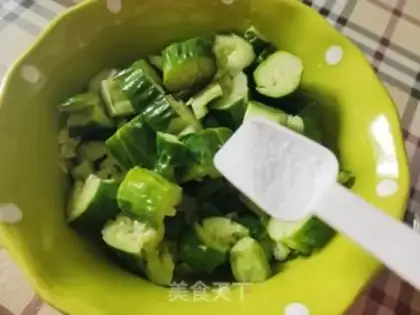 Make Cold cucumber step 1