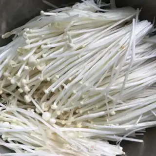Make Frozen needle mushrooms step 0
