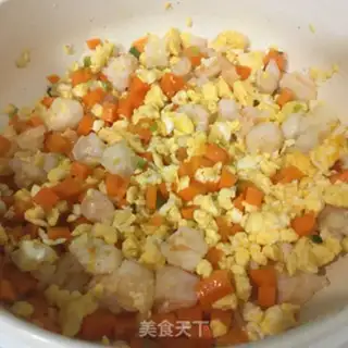 Make Egg shrimp fried rice step 4
