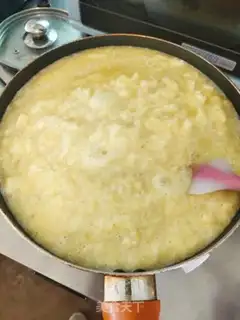 Make Rose, black pineapple step 4