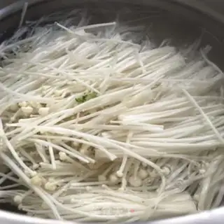Make Frozen needle mushrooms step 4