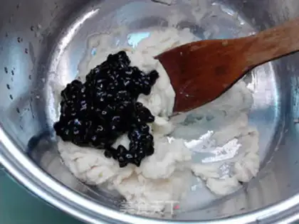 Make Cranberry moon pie step 1
