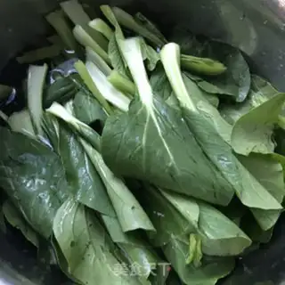 Make The greens make the mushrooms step 1