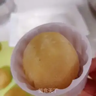 Make pineapple mooncake step 7