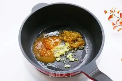 Make Gold toad and meat step 3