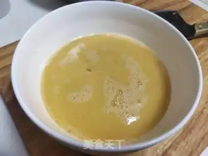 Make Shrimp fried eggs step 1