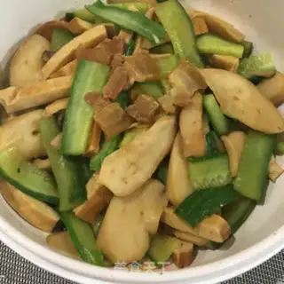 Make Five flowers, cucumber apricot step 7