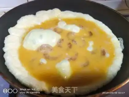 Make Shrimp fried eggs step 2