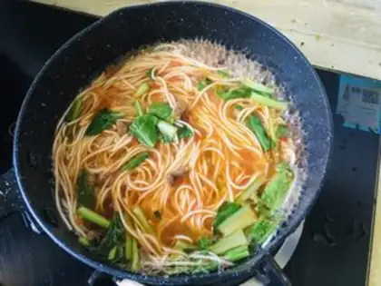 Make Beef ketchup noodles step 5