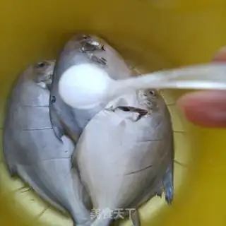 Make A silverfish step 2