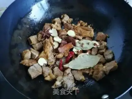 Make Red beef noodles step 3