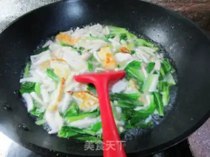 Make Cream seafood mushrooms fried egg tofu soup step 6