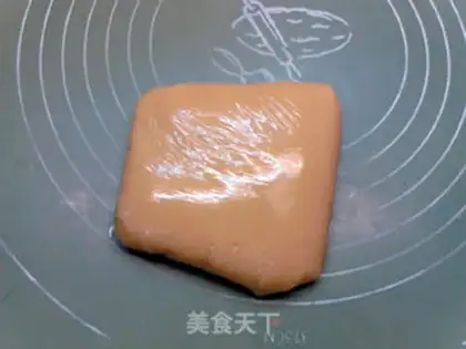 Make The cranberry mooncake step 4