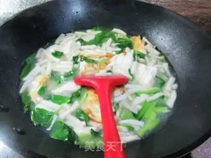 Make Cream seafood mushrooms fried egg tofu soup step 8
