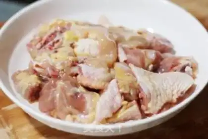 Make Guizhou chili chicken step 0