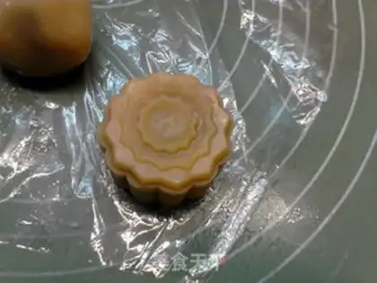 Make The cranberry mooncake step 11