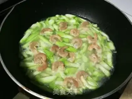 Make Shrimp melon soup step 3
