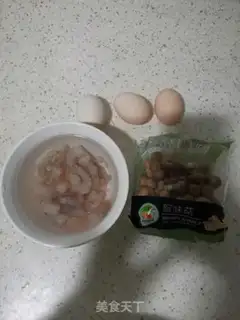 Make Crab mushroom shrimp fried eggs step 0