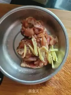 Make Meatloaf cucumber step 1