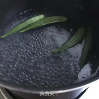 Make Autumn eggs step 1
