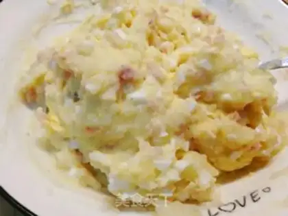 Make Japanese potato egg salad step 3