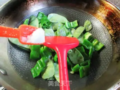 Make Wrinkled peppers and lentils step 6