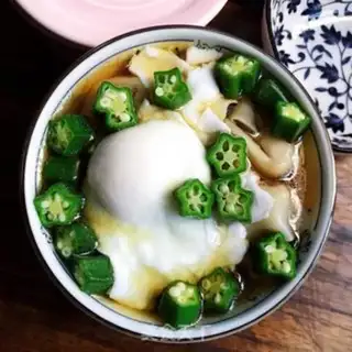 Make Autumn eggs step 8