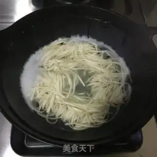 Make Salmon willow noodles step 2