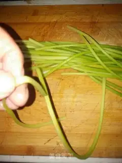 Make Hands tore garlic step 2