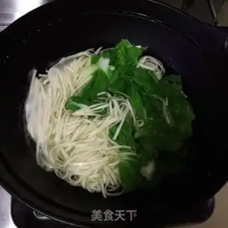 Make Salmon willow noodles step 3