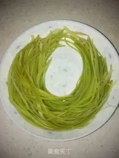 Make Hands tore garlic step 3
