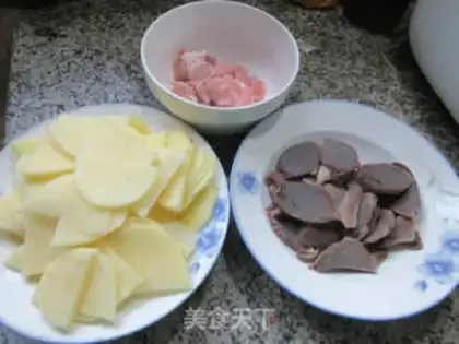Make Five velvet velvet, fried potato chips step 0