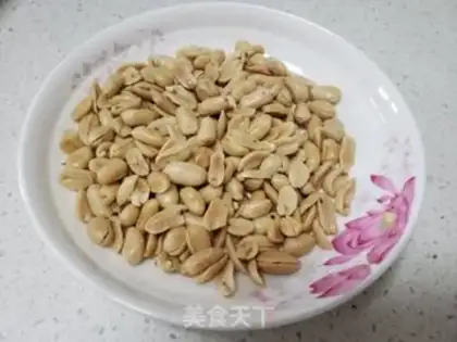 Make Pie pepper and peanut rice step 2