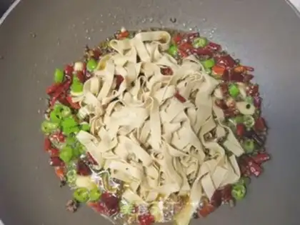 Make Paprika fried thousands step 8