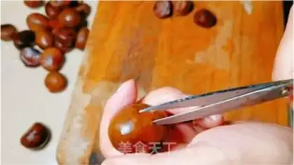 Make Homemade sugared chestnuts step 2