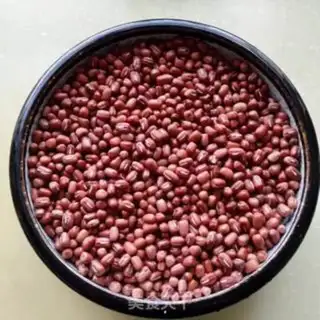 Make Sticky corn bean buns step 1