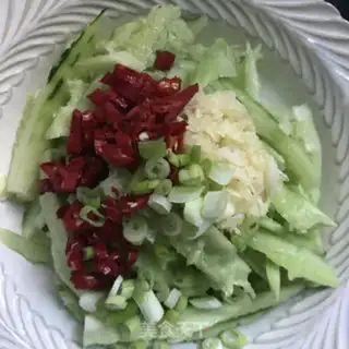 Make Garlic cucumber step 4