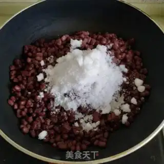 Make Sticky corn bean buns step 4