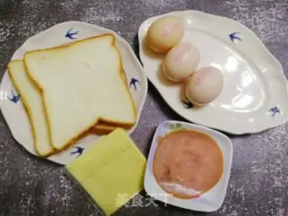 Make Pie egg toast breakfast step 0