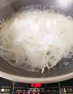 Make Egg noodles step 1