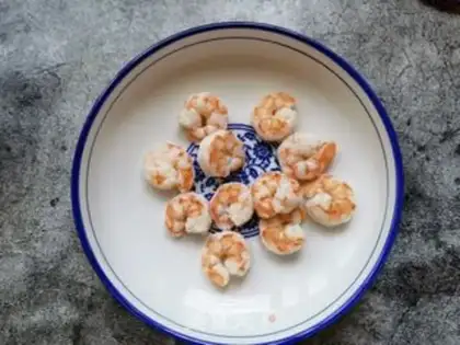 Make Shrimp noodles step 0