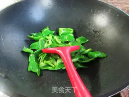 Make Wrinkled pepper fried abalone step 8